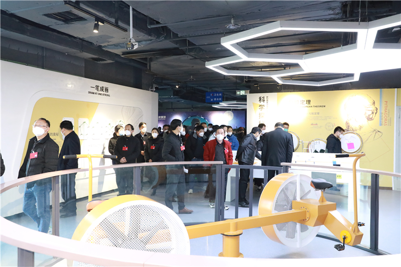 科技馆2.JPG