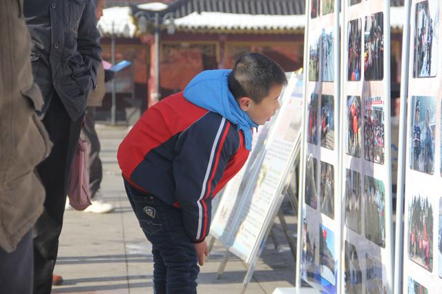 霍山县公安局开展“110宣传日”活动