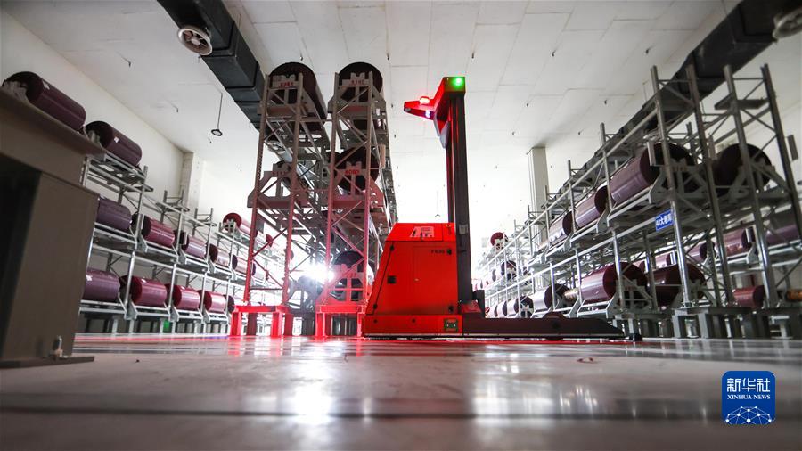 (图文互动)(15)“中国经济发展前景一定会更加光明”——习近平总书记引领统筹推进高质量发展和高水平安全述评