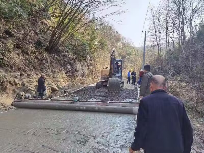 农村公路提质改造.jpg